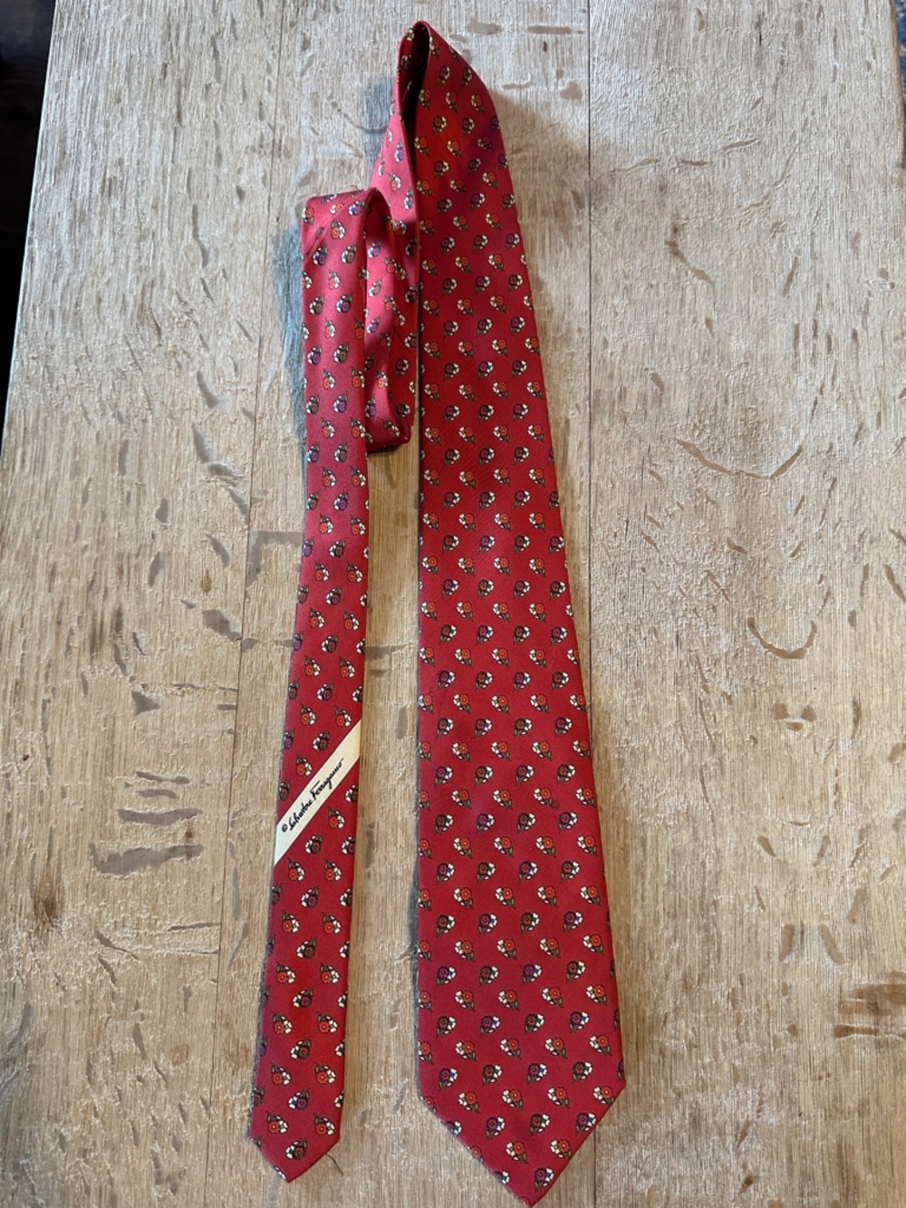 Salvatore Ferragamo red floral 100% silk tie classic